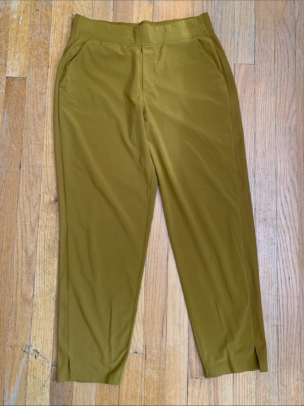 Athleta Brooklyn Ankle Pants - 10